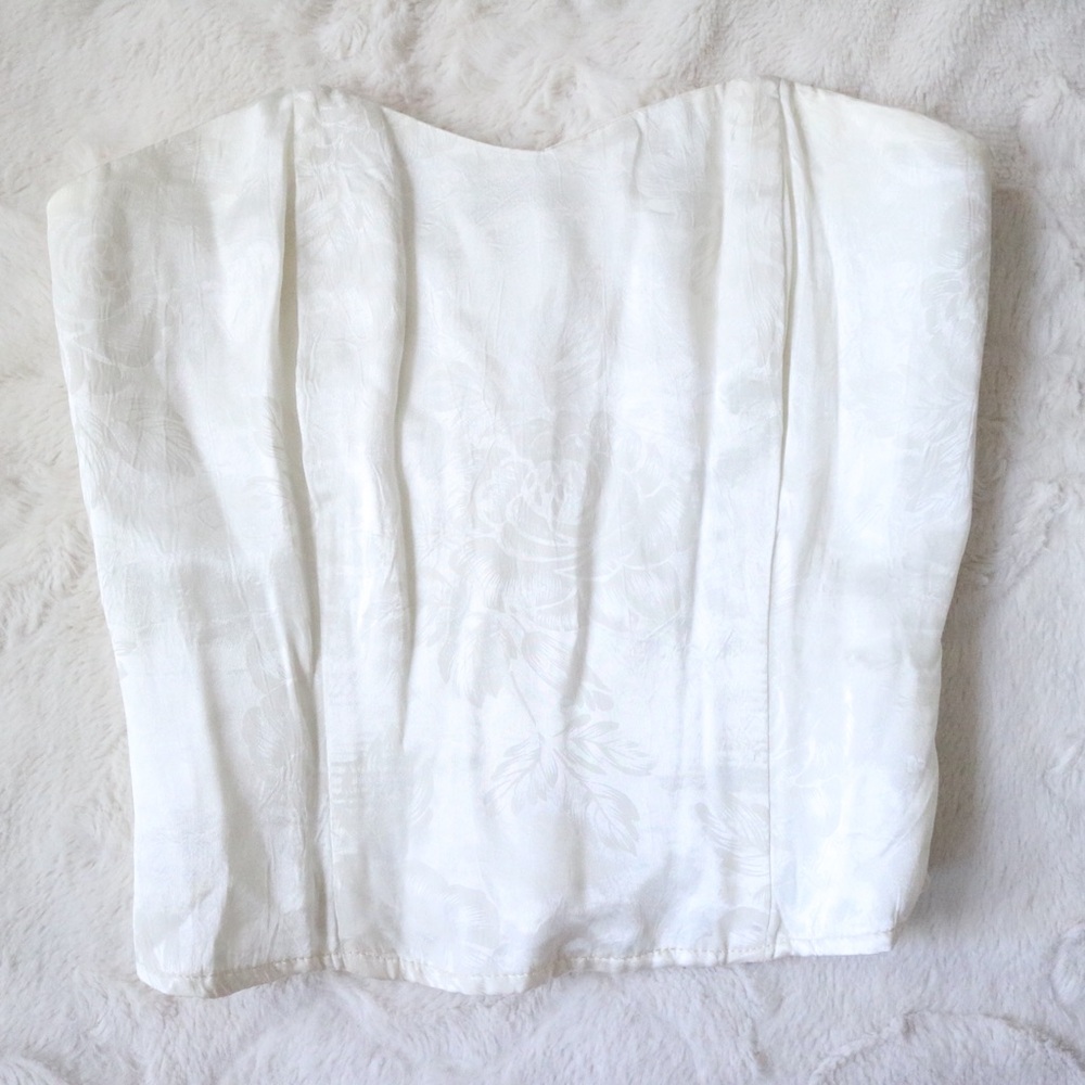 Vintage White Floral Elastic Corset